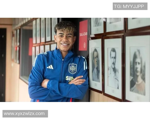 18岁亚马尔剪刀脚染黄！下轮欧冠停赛 被换下黑脸：摇头+摊手诉苦